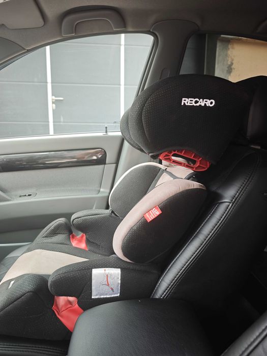 Продам детское автокресло RECARO MILANO