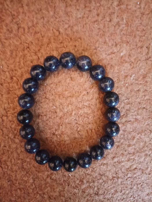 Нова гривна с оникс