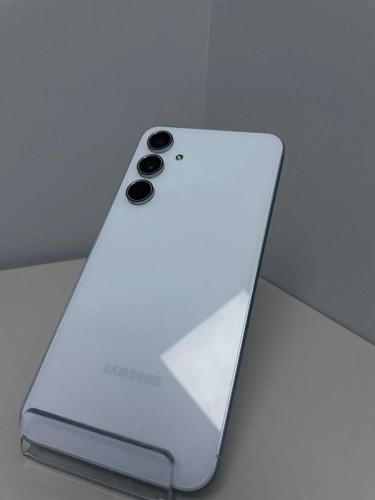 Samsnug A55 256GB  г. Костанай, 9 микрорайон, дом 1.