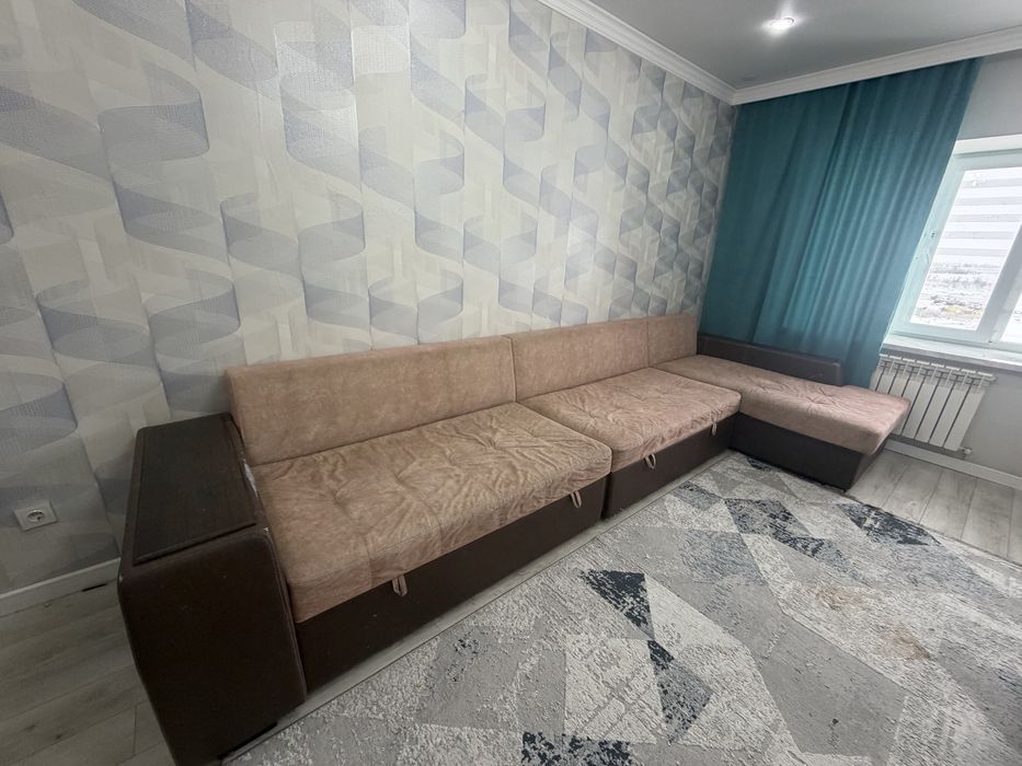 Диван в хорошем состоянии