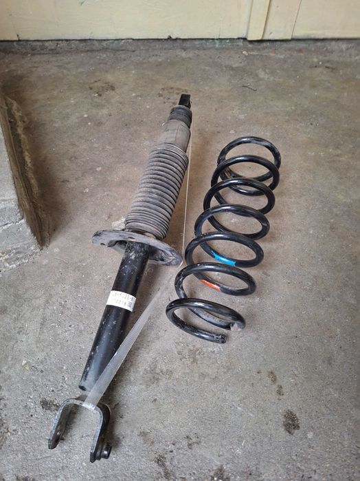 Оригинални задни амортисьори хонда акорд 8 комби