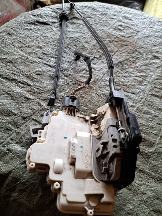 Брава за пасат В6 задна дясна