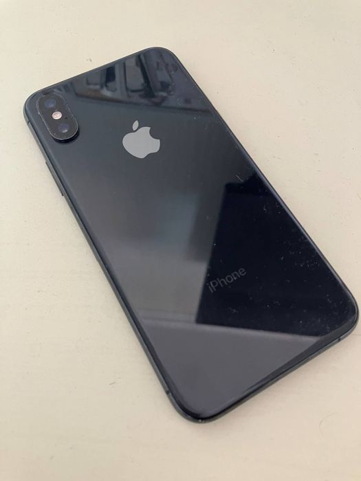 iPhone Xs black