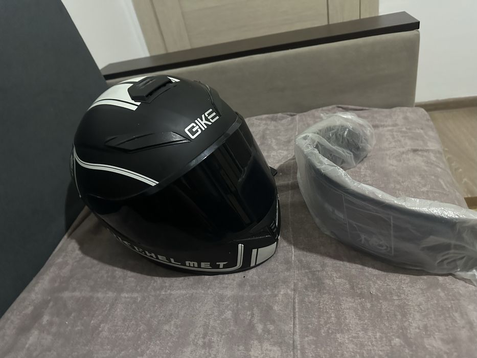 Мотошлем стекло в подарок