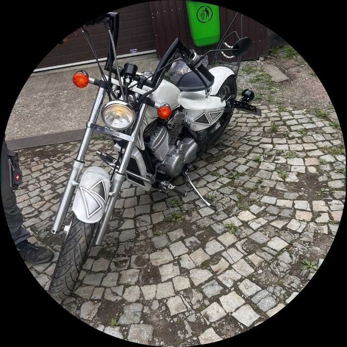 Honda Shadow VT 600. Tip Bobber. A2.