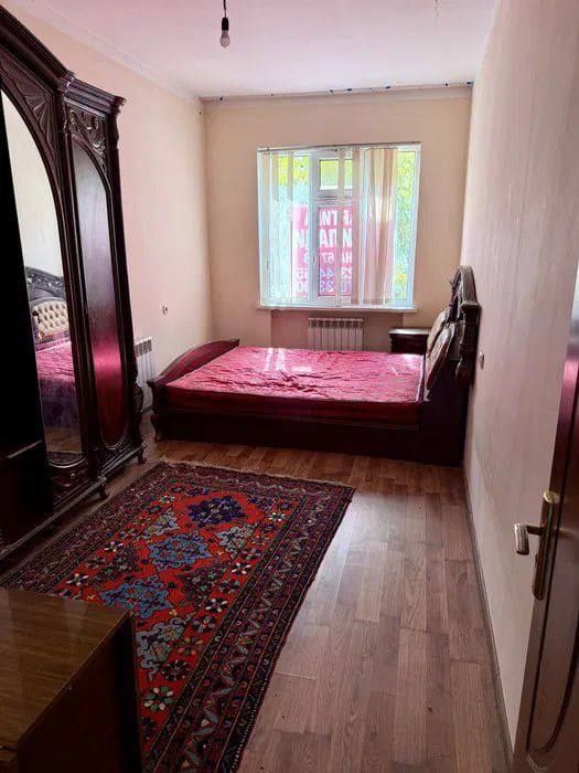 2/2/7. Сергели 6а. Квартира 67 м²! Дом кирпичный. Метро - 1 км.