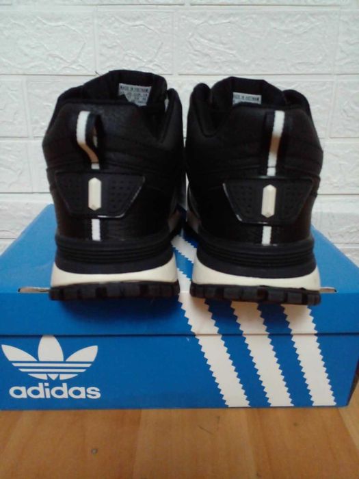 кроссовки зимние "ADIDAS"