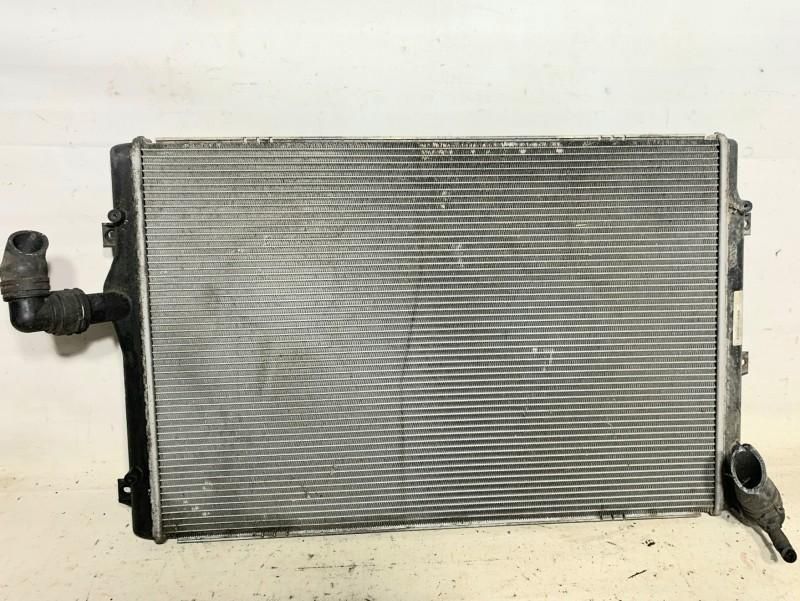 Radiator apa Volkswagen Passat CC facelift 3C0121253AR 2.0 tdi cutie a