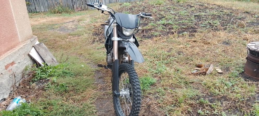 Продам эндуро 250