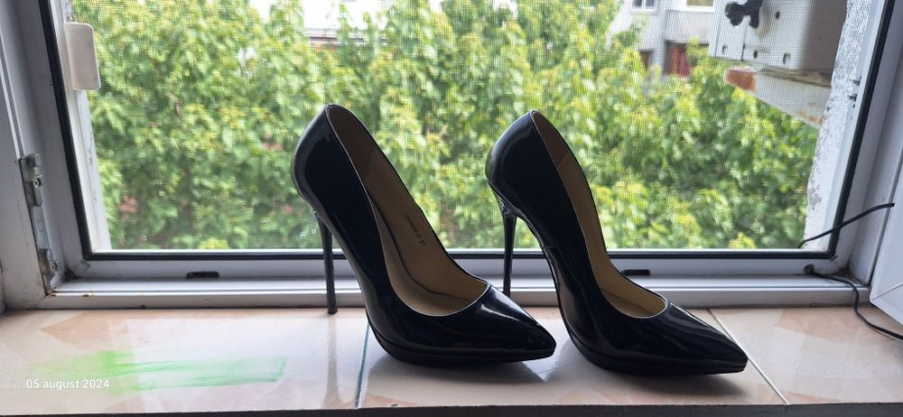 Pantofi dama Botinelli 37 noi