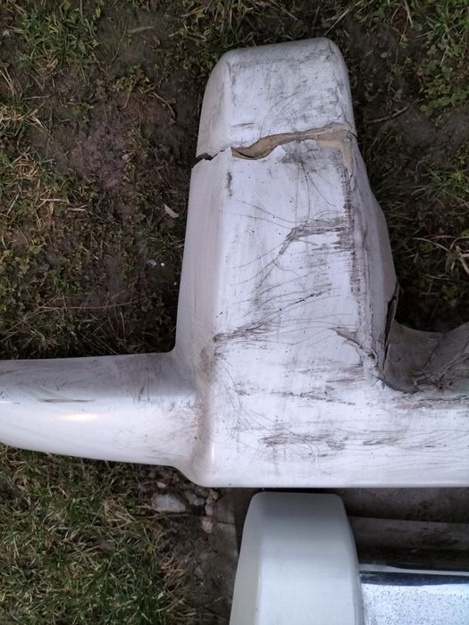 Губа (накладка на бампер) Прадо 120