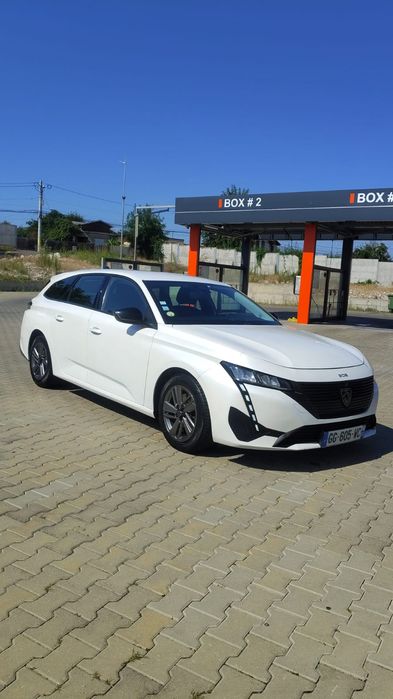 Peugeot 308/ 2022/ 1.5 Bluehdi/ 130 cp/ Alb Perlat/ Virtual cockpit/ Line asisst/ Navi/ Led/ Front asisst