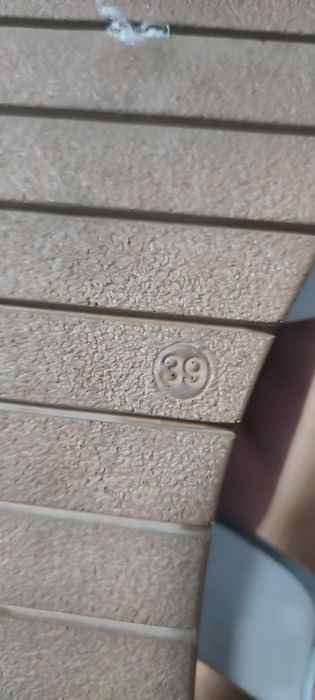 Продаются сандалии 39 размер