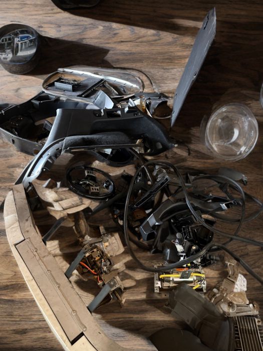 Малогабаритни части Infiniti FX 2005г. - Уплътнения, пластмаси и др.