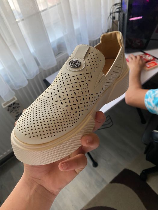 Papuci gucci de femei