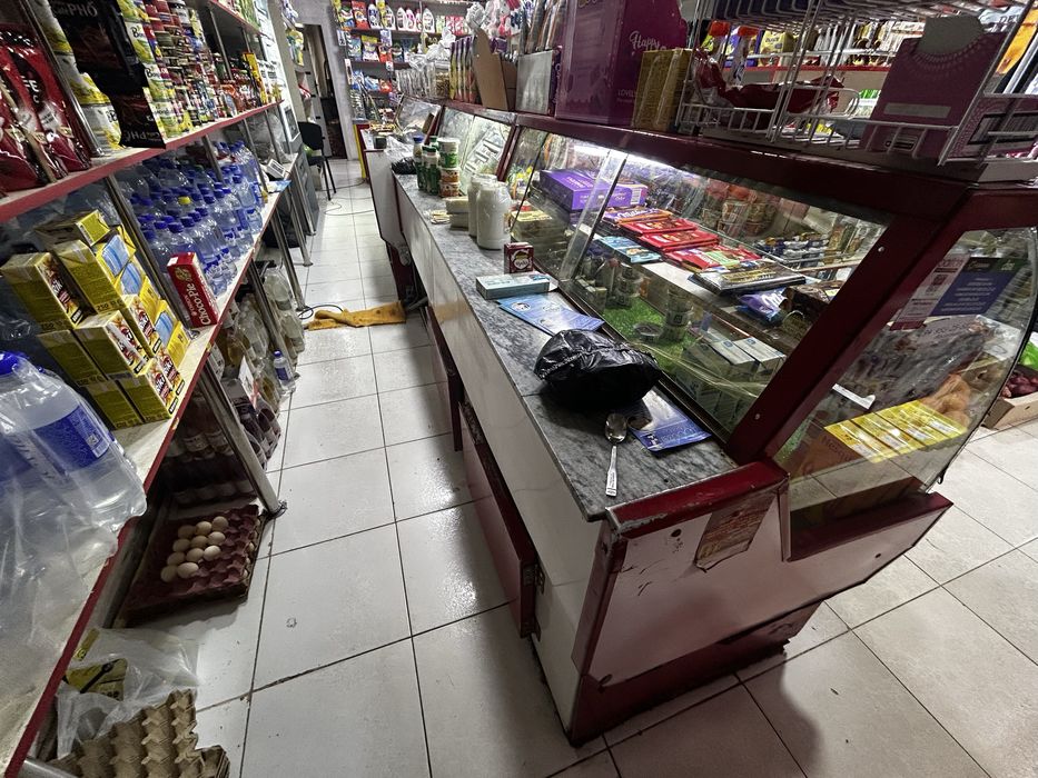 Витрина холодильник