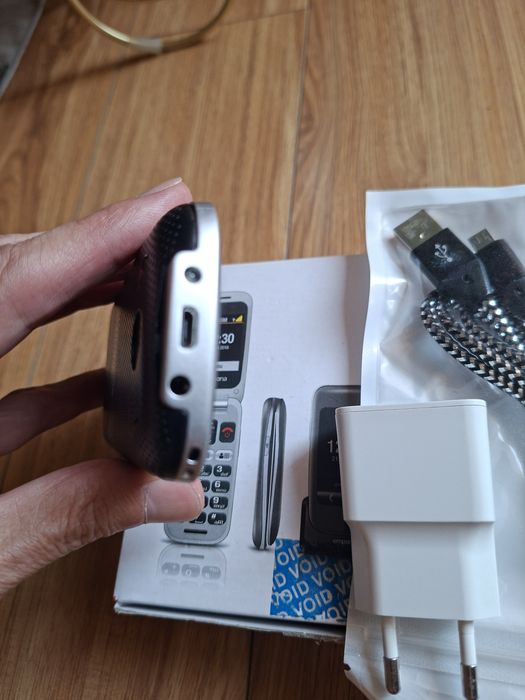 Top telefon seniori,