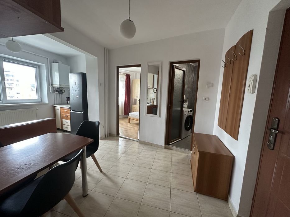Inchiriez apartament 2 camere, decomandat, Manastur , inlcusiv parcare in parking acoperit