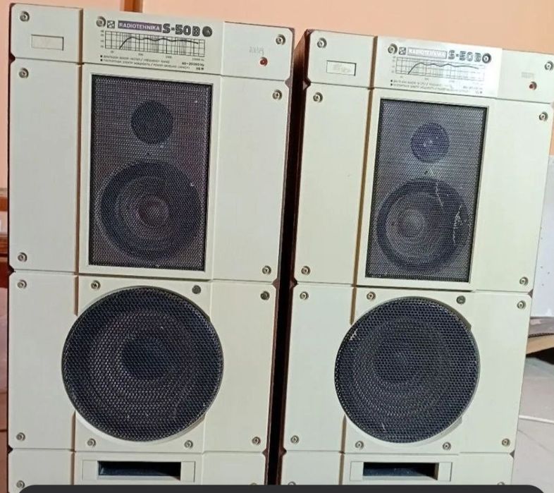 Калонка радиотехника с -50 Б класс hi-fi  холати яхши ичи тозза завод