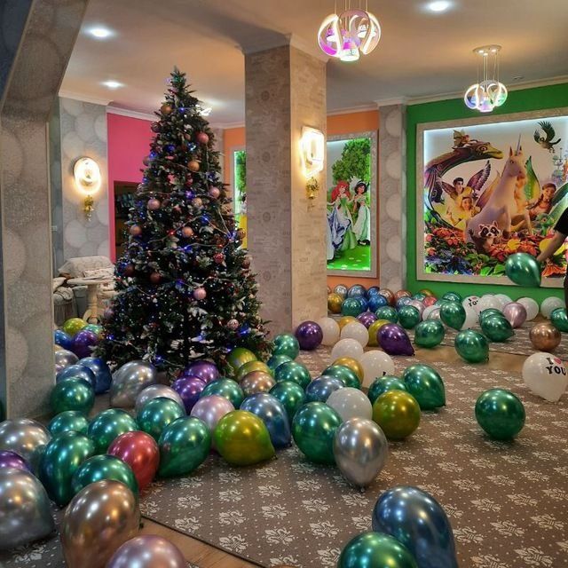 Продаётся два комплекса и двор 878 м².