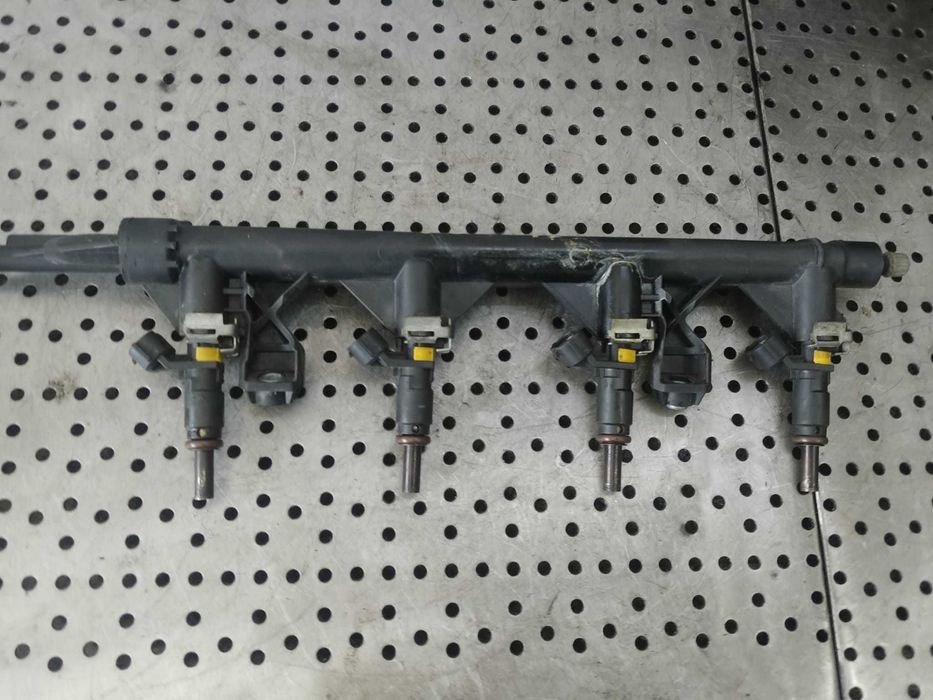 rampa cu injectoare 1.4 b  mini cooper r56   v757564680-02  v752817680-07