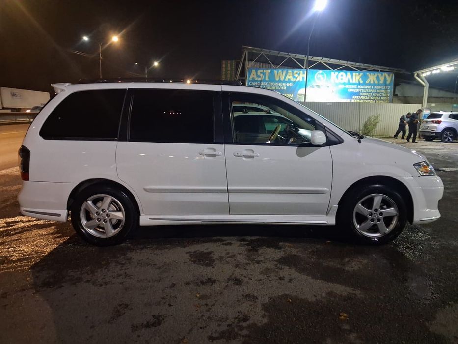 Продам Mazda MPV