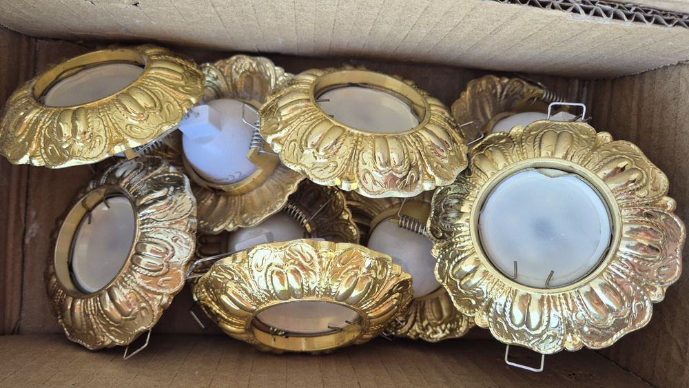 Отдам споты 10 штук