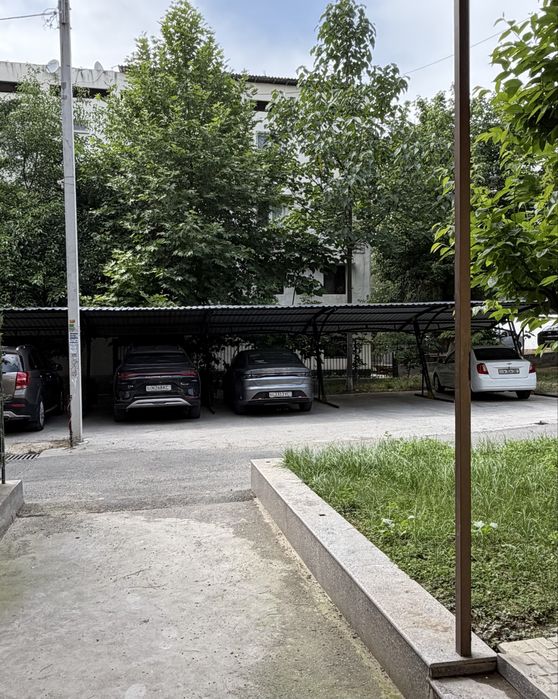 5 хонали Квартира сотилади, 2 этаж (4 этажли Ғиштли уй), 103 кв м