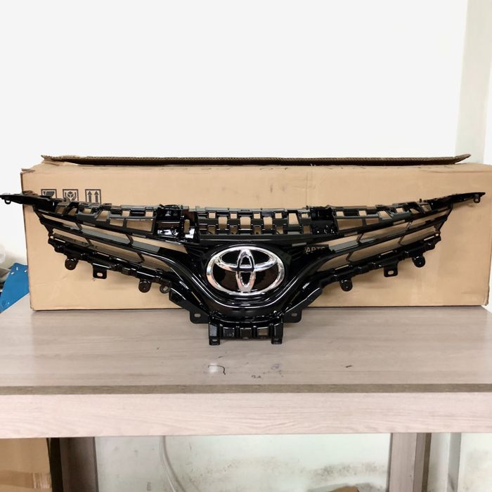 Решетка радиатора Камри 70 Европеец