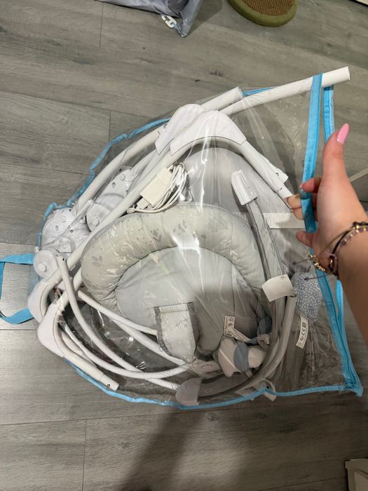 Leagăn electric bebeluși