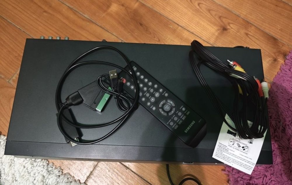 DVD Player Samsung DVD-P370 + Telecomandă + Convertor HDMI