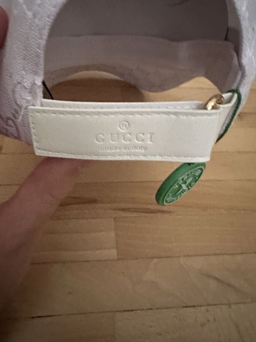 gucci cap white