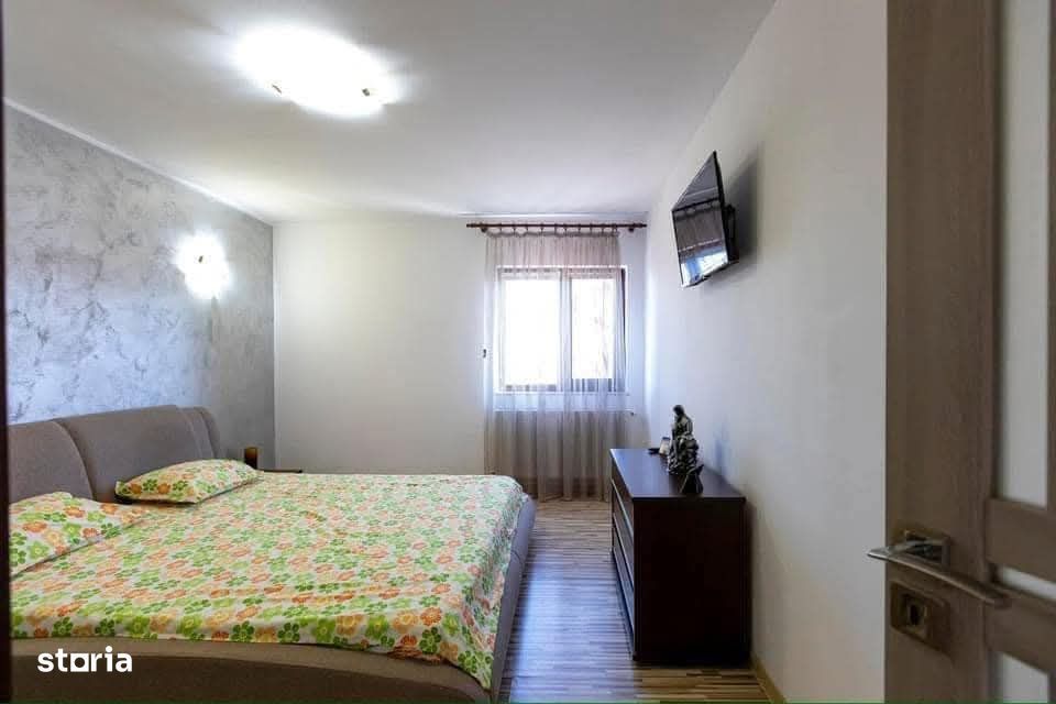 Casa P+E+M finisata, Hemeius