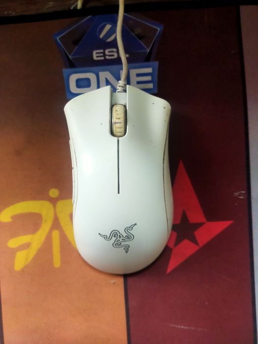 Игровая Эргономичная мышь Razer deathadder essential