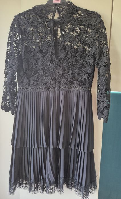 Елегантни дамски рокли