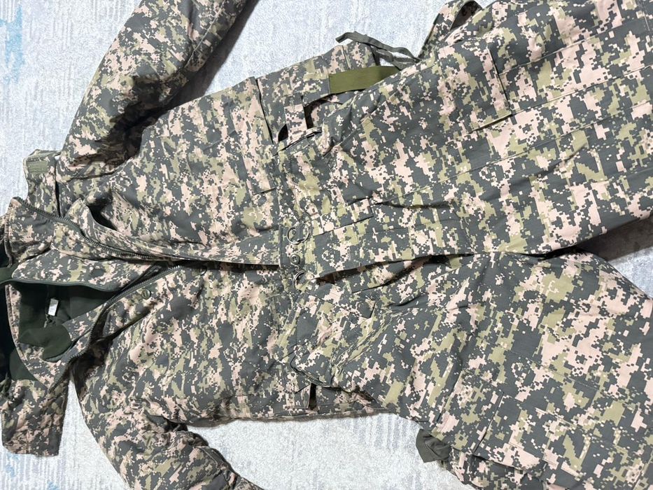 Продам ваеный бушлат с ватником