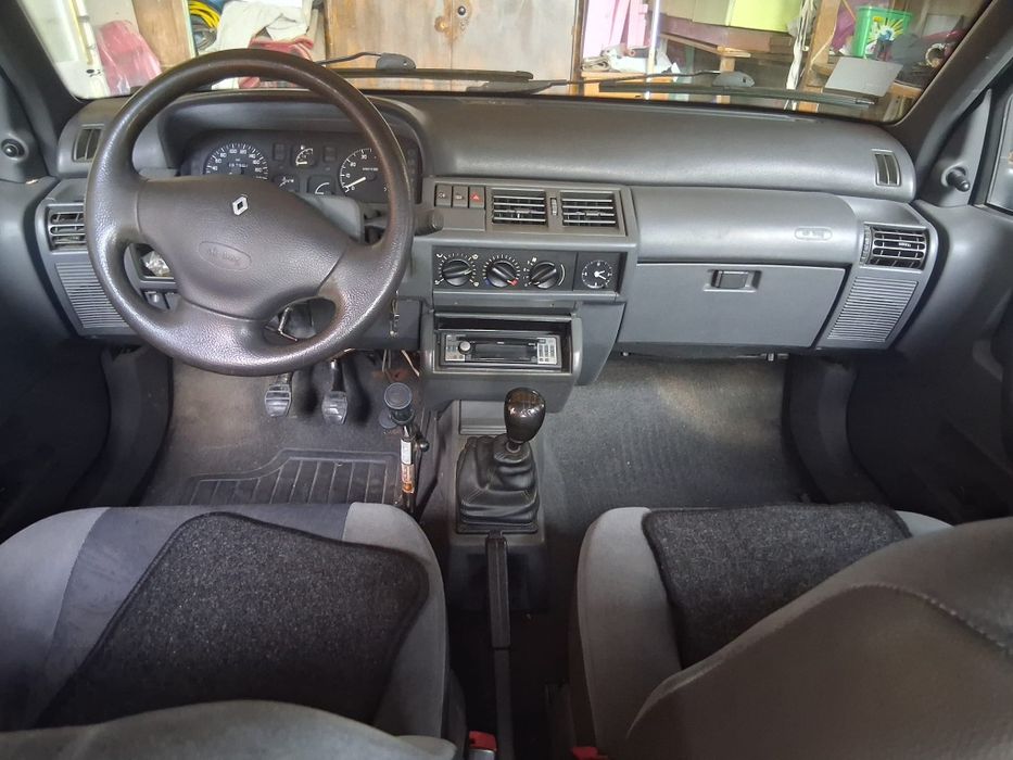 RENAULT Clio 1998 — imagine 3