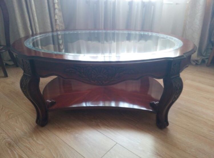 Стол настоящее дерево придиванный