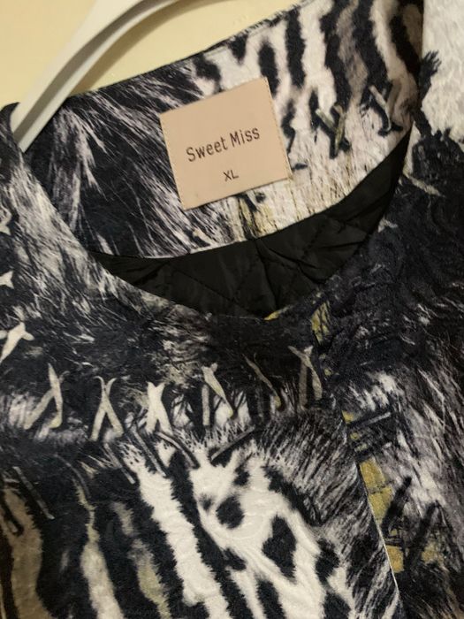 Дрехи, палта, сака