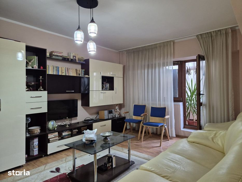 Inchiriem apartament 2C, zona Republicii, la ANL, mobilat, 325 Euro