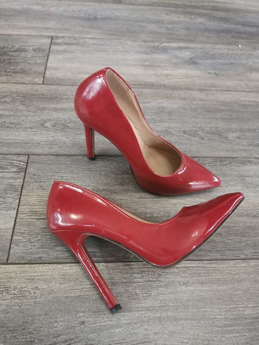 Намалени бални обувки