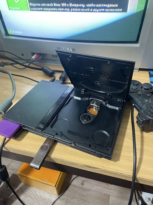 Продам Xbox 360 + Диски. PS2-ПРОДАН!!! Цена за всё: 41000