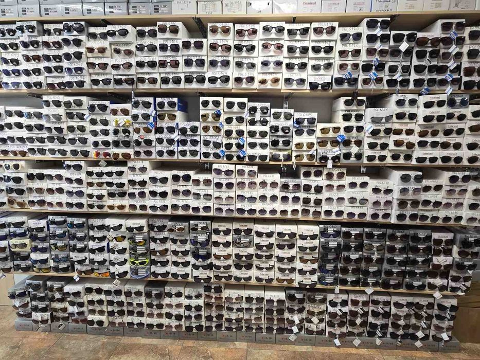 Слънчеви очила на едро огромно количество