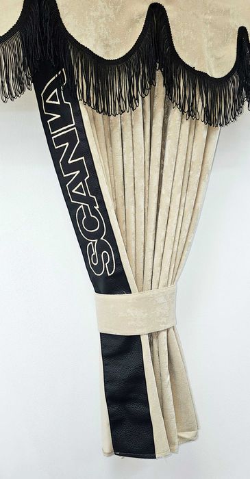 Бежови пердета за камиони SCANIA с кожена лента+кукички холандско чело