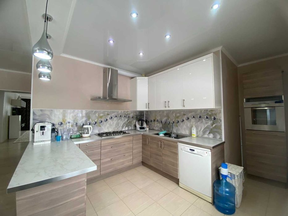 Продам коттедж в Военном гродке