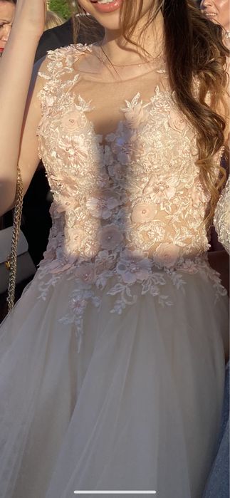 Къса бална рокля