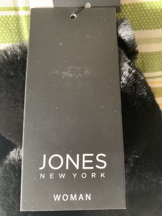 Продается шуба из США, Jones New York, размер: 3х 60, состояние: Новый