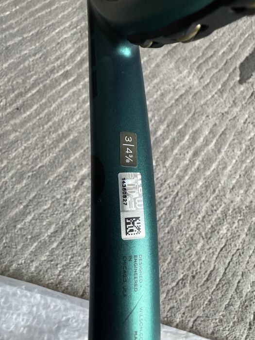 Wilson Blade V9 100” 300gr L3 2025g