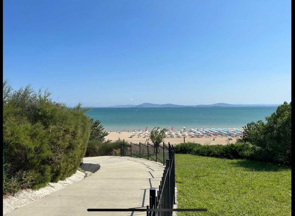 Апартаменти под наем Оазис Resort& Spa Лозенец, Burgas Beach Resort