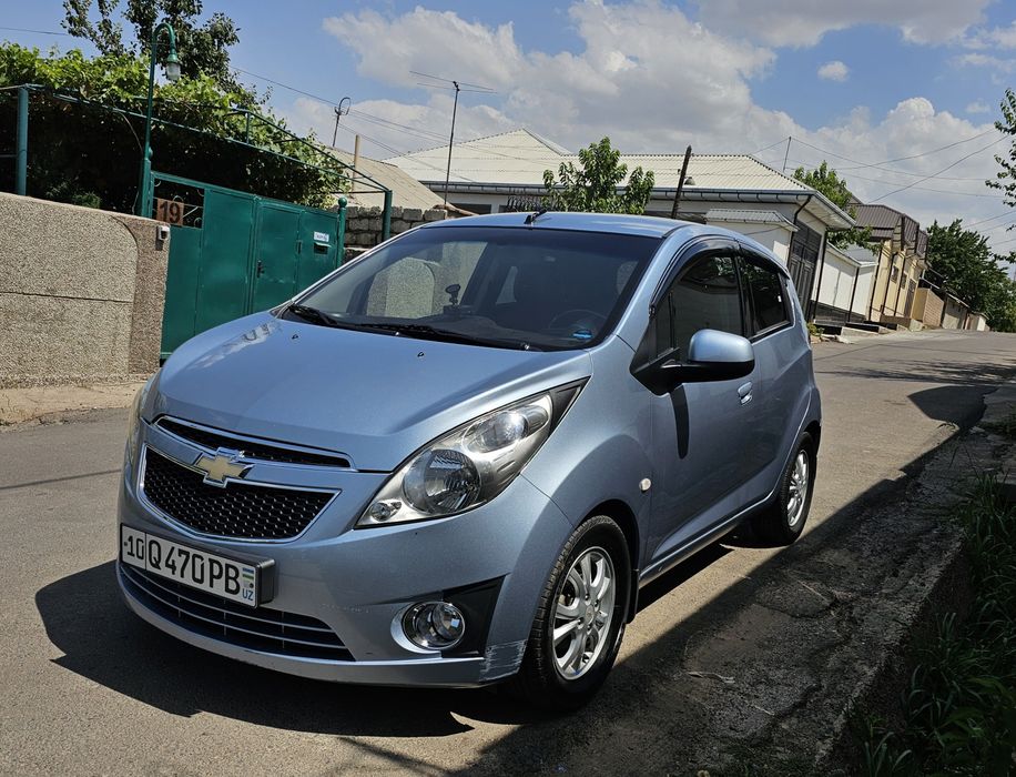 Chevrolet spark цвет: дельфин автомат 2015г.в. в отличном состоянии